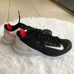 New NIKE Size 7.5 Court Air Zoom Zero Tennis Shoe